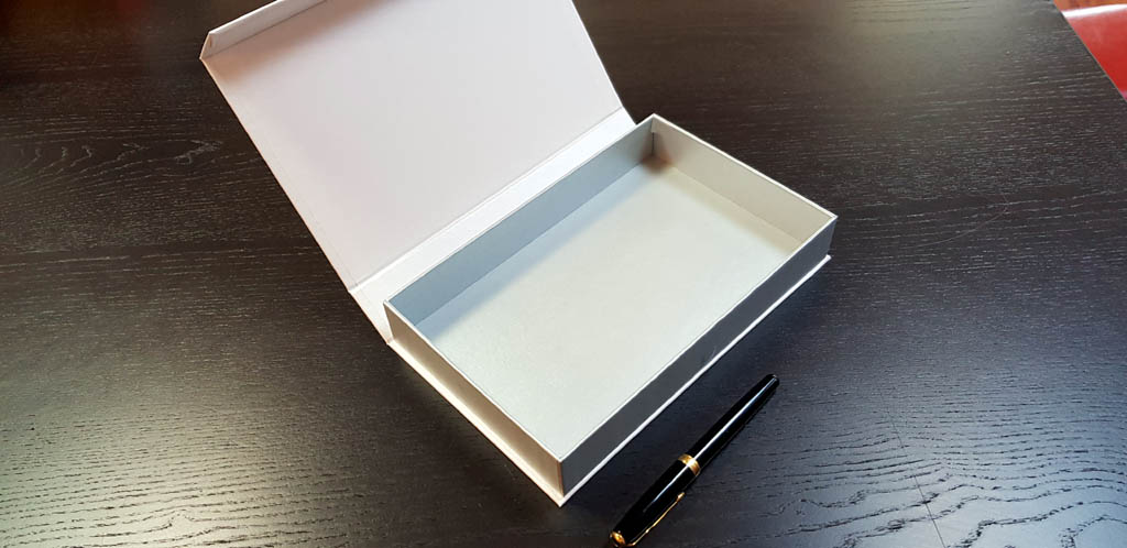 Cutii de lux cu magneti pentru accesorii (model 6080) – Cutii Rig