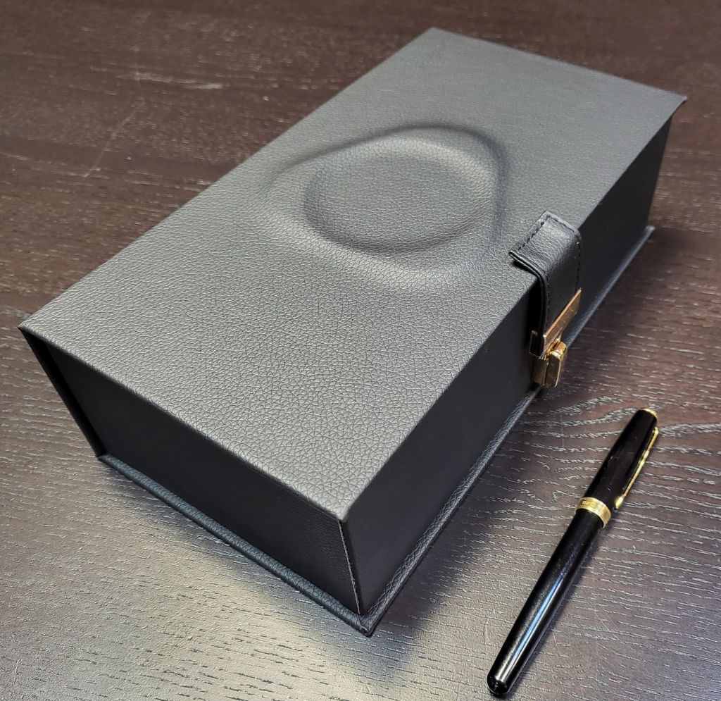 6134 Cutie piele cu 6527insert bureteiqos-4