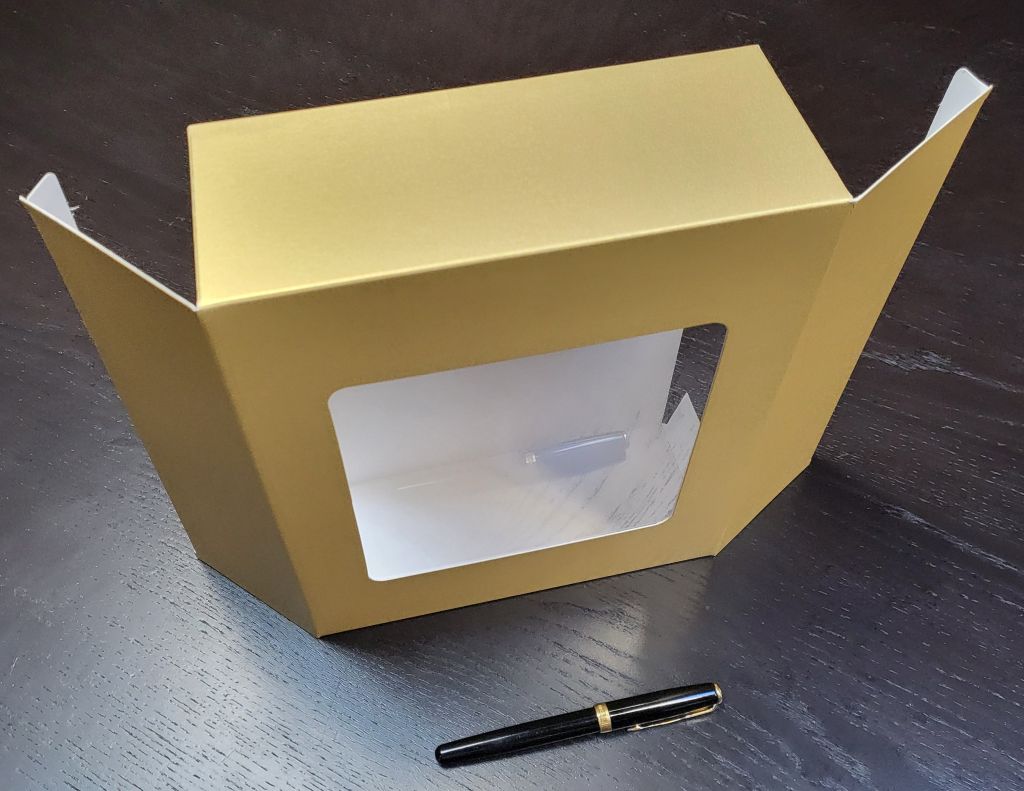 891-cutie pliabila aurie cu fereastra-3